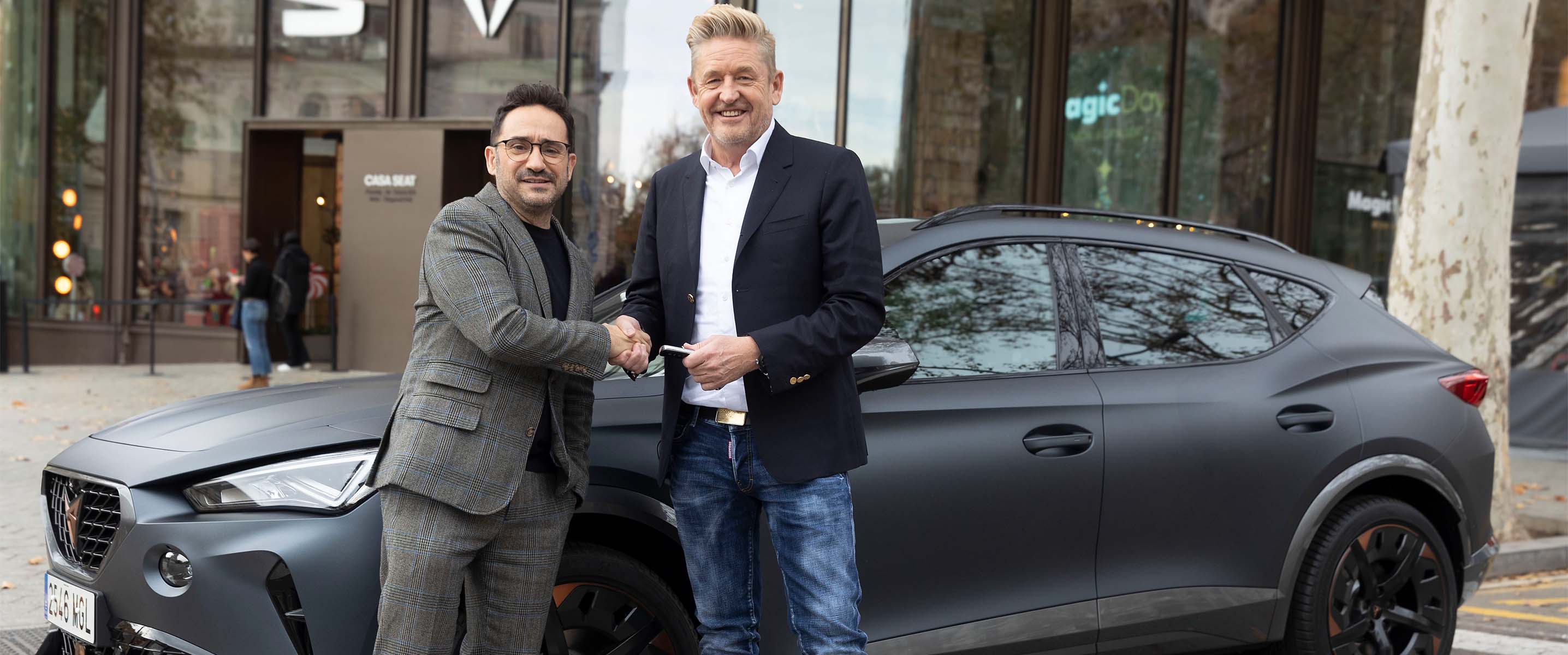 Juan Antonio Bayona posing as the new CUPRA brand ambassador with CUPRA's CEO Wayne Griffiths 